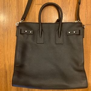 Review: YSL Cabas Chyc Large Leather East West Bag - Elle Blogs